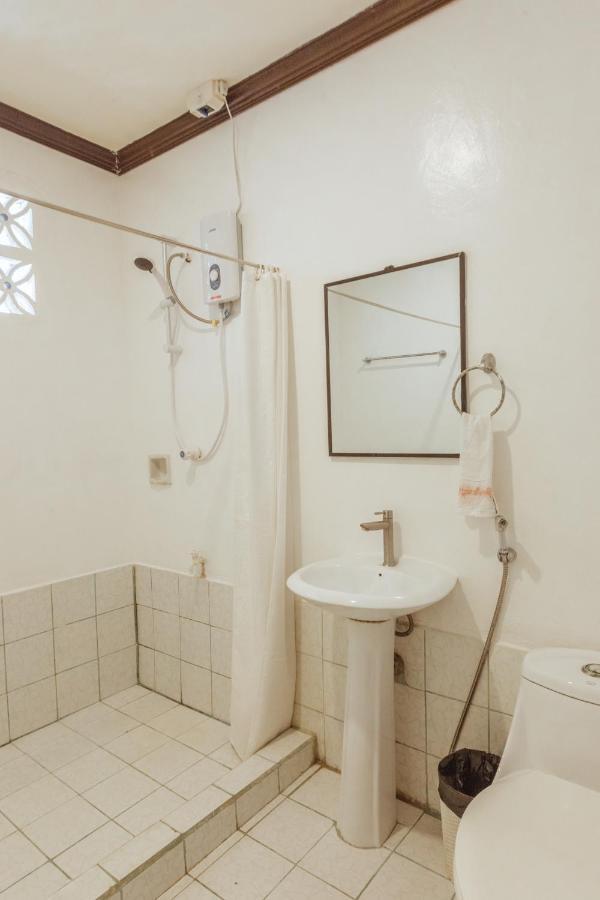 Villa Casa Ella à General Luna  Extérieur photo