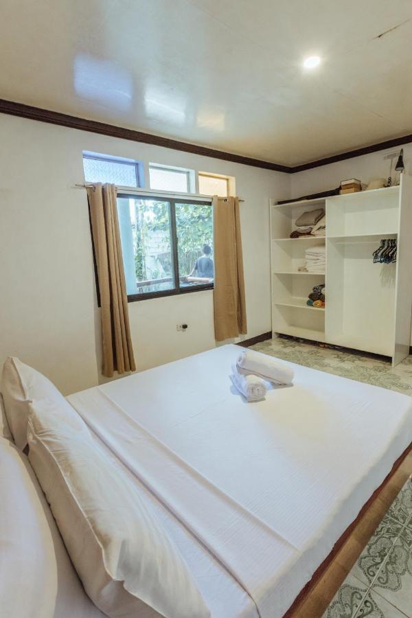 Villa Casa Ella à General Luna  Extérieur photo
